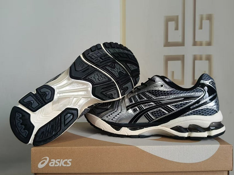 ASICS GEL-KAYANO 14 Sneakers