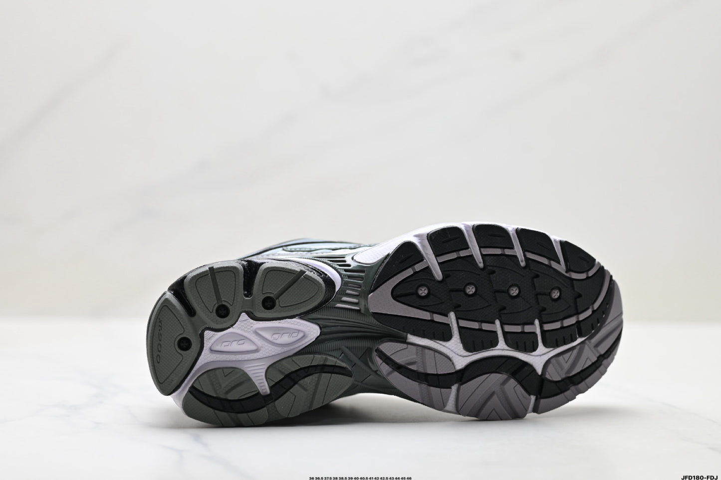 Saucony Pro Grid Omni 9