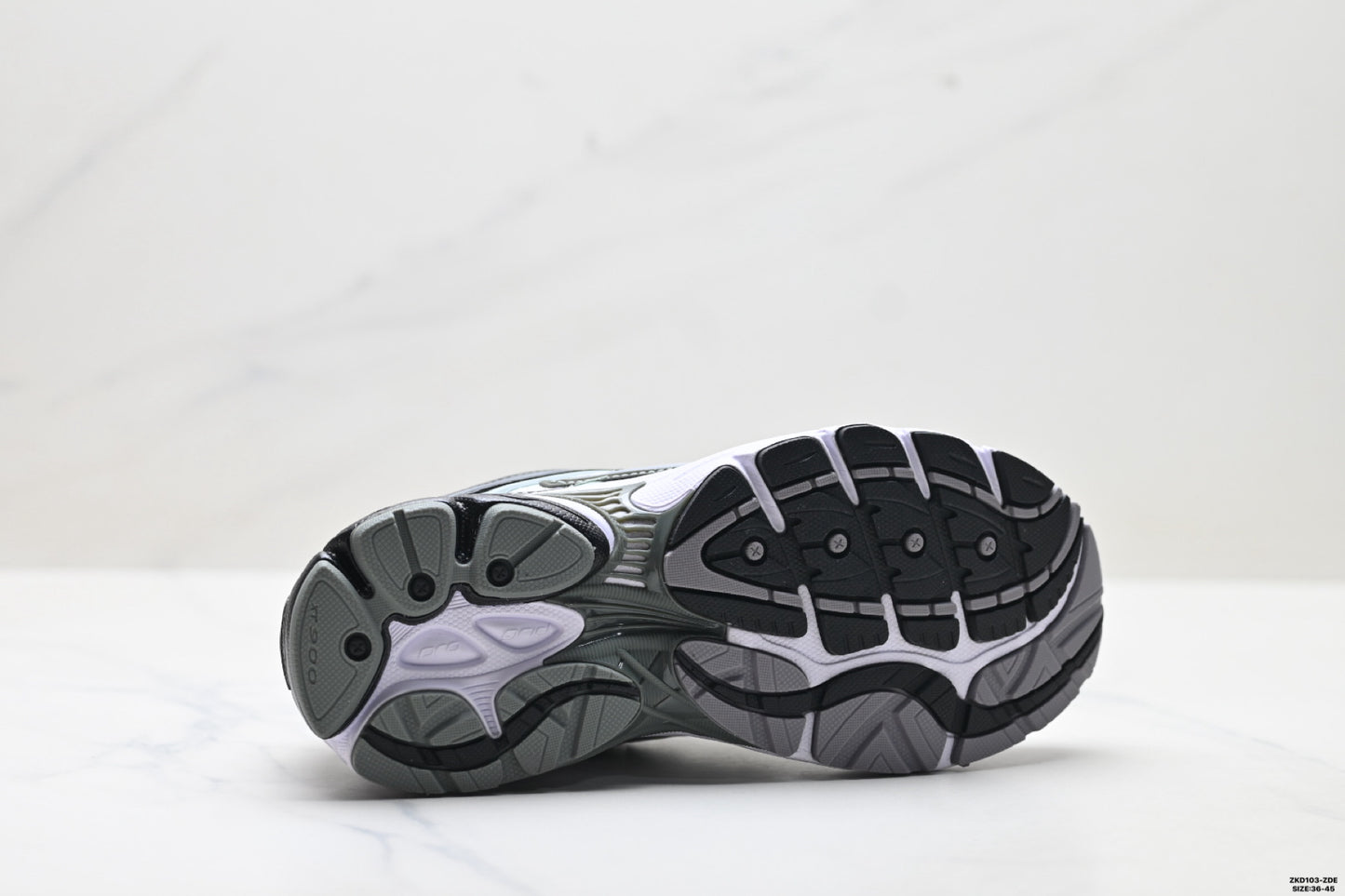 Saucony Pro Grid Omni 9