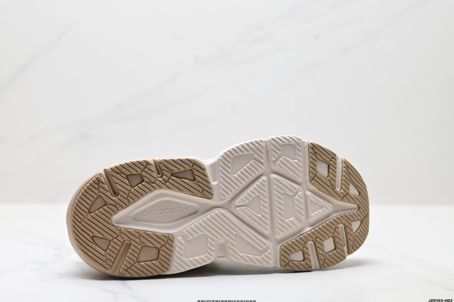 Saucony Guard AMR