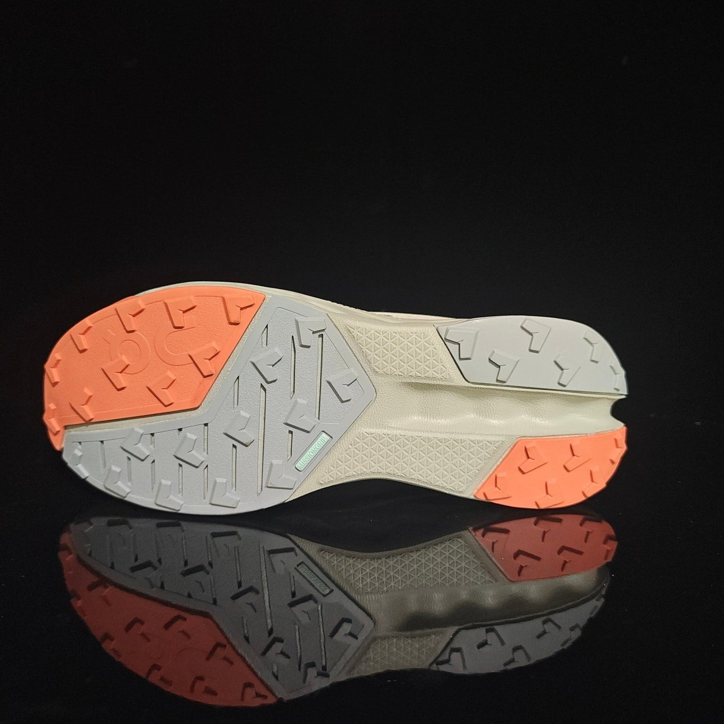 ON Cloudsurfer Trail 2 | Lightweight Trail Running Shoes for All-Terrain