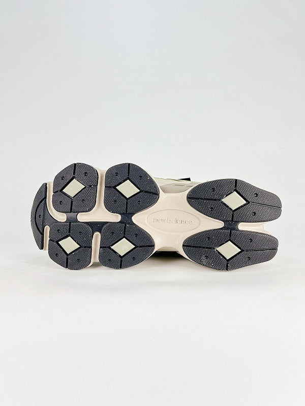 New Balance 9060 Sneakers