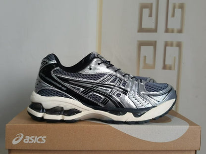 ASICS GEL-KAYANO 14 Sneakers