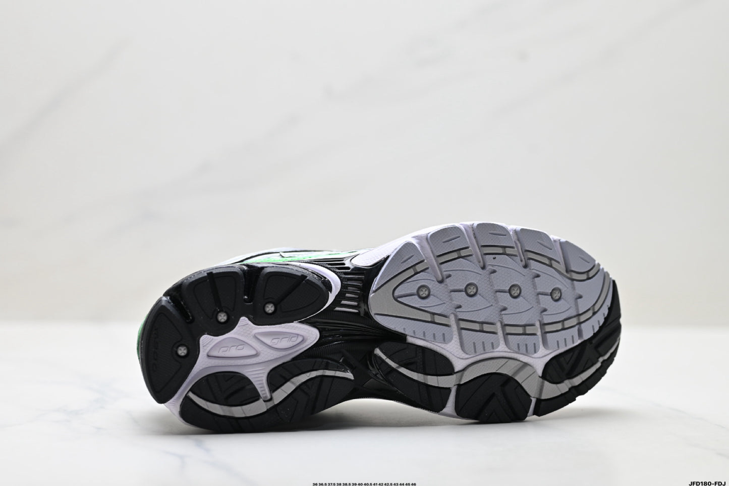 Saucony Pro Grid Omni 9