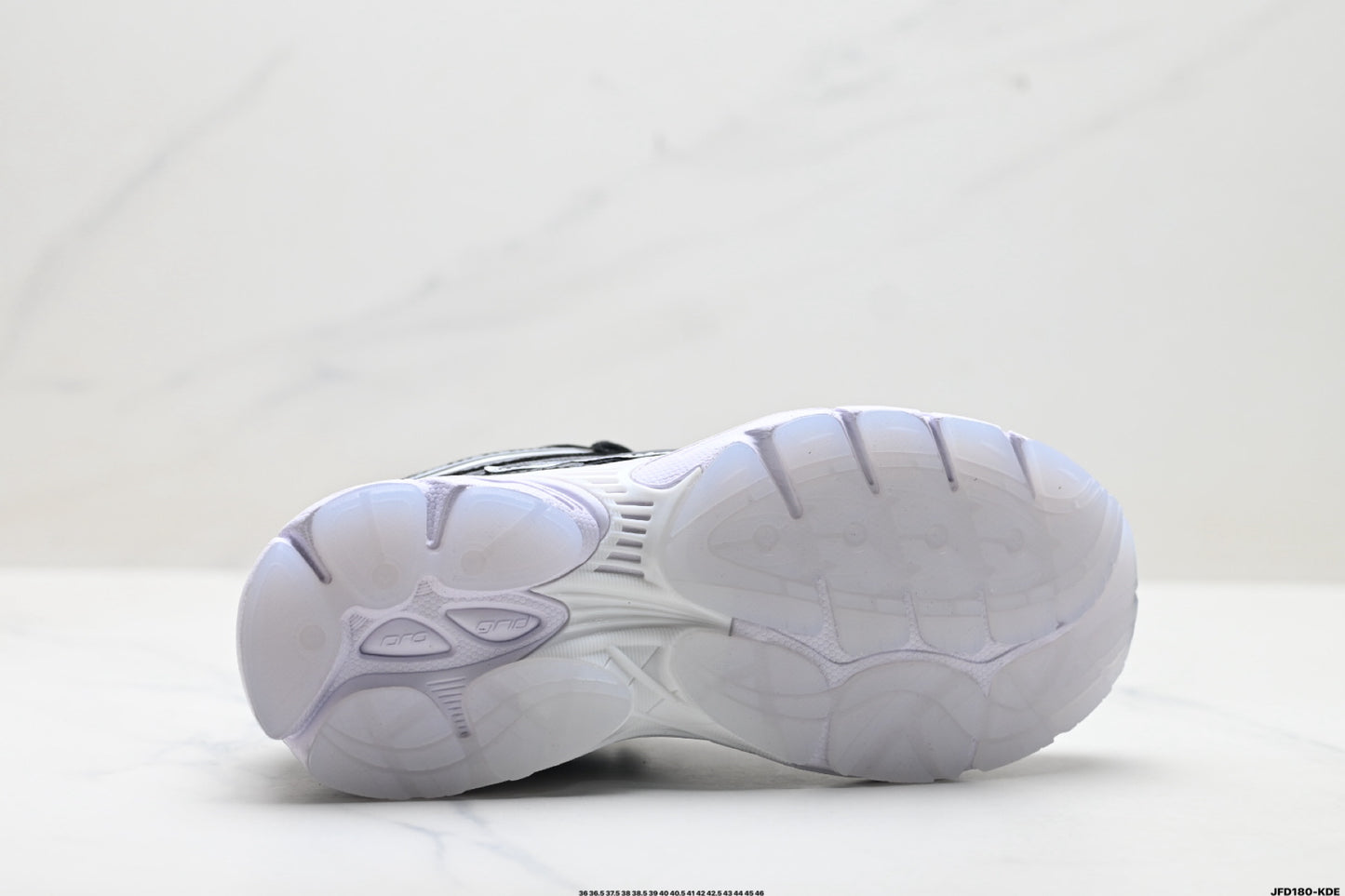 Saucony Pro Grid Omni 9