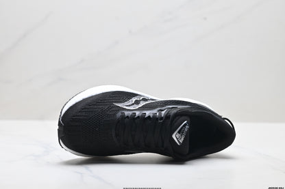 Saucony Triumph 21