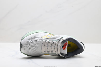 Saucony Triumph 21