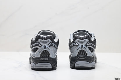 Saucony Pro Grid Omni 9
