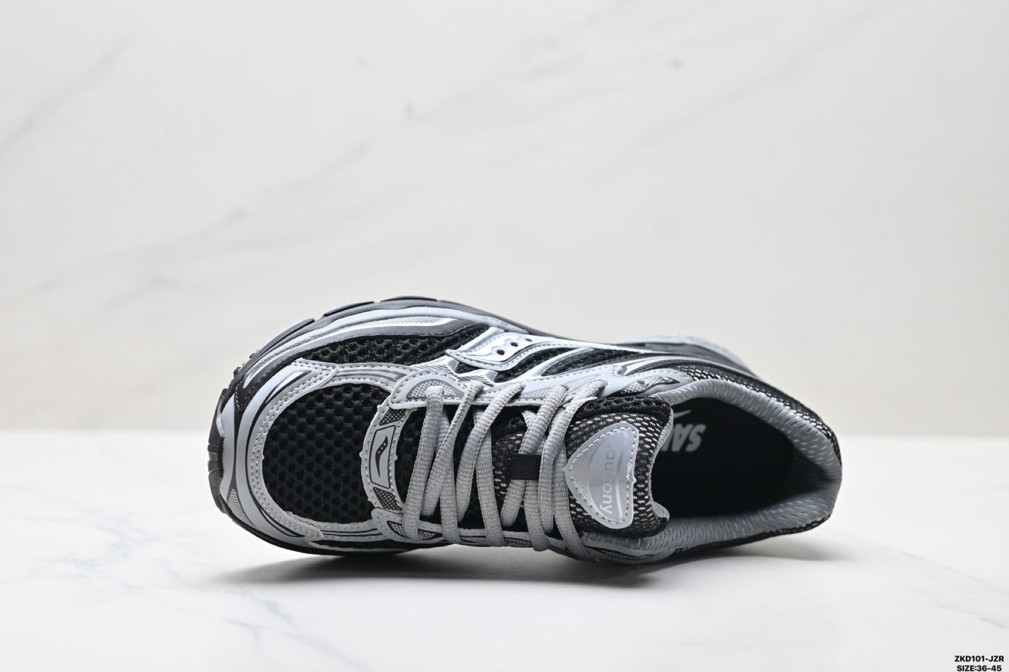 Saucony Pro Grid Omni 9