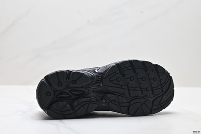 Saucony Pro Grid Omni 9