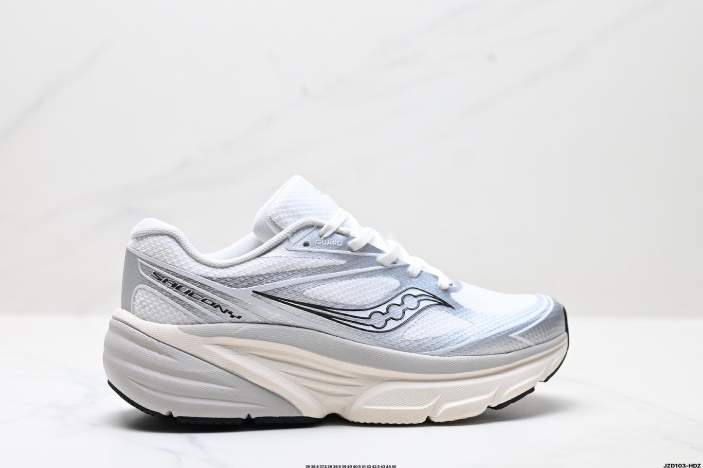 Saucony Guard AMR