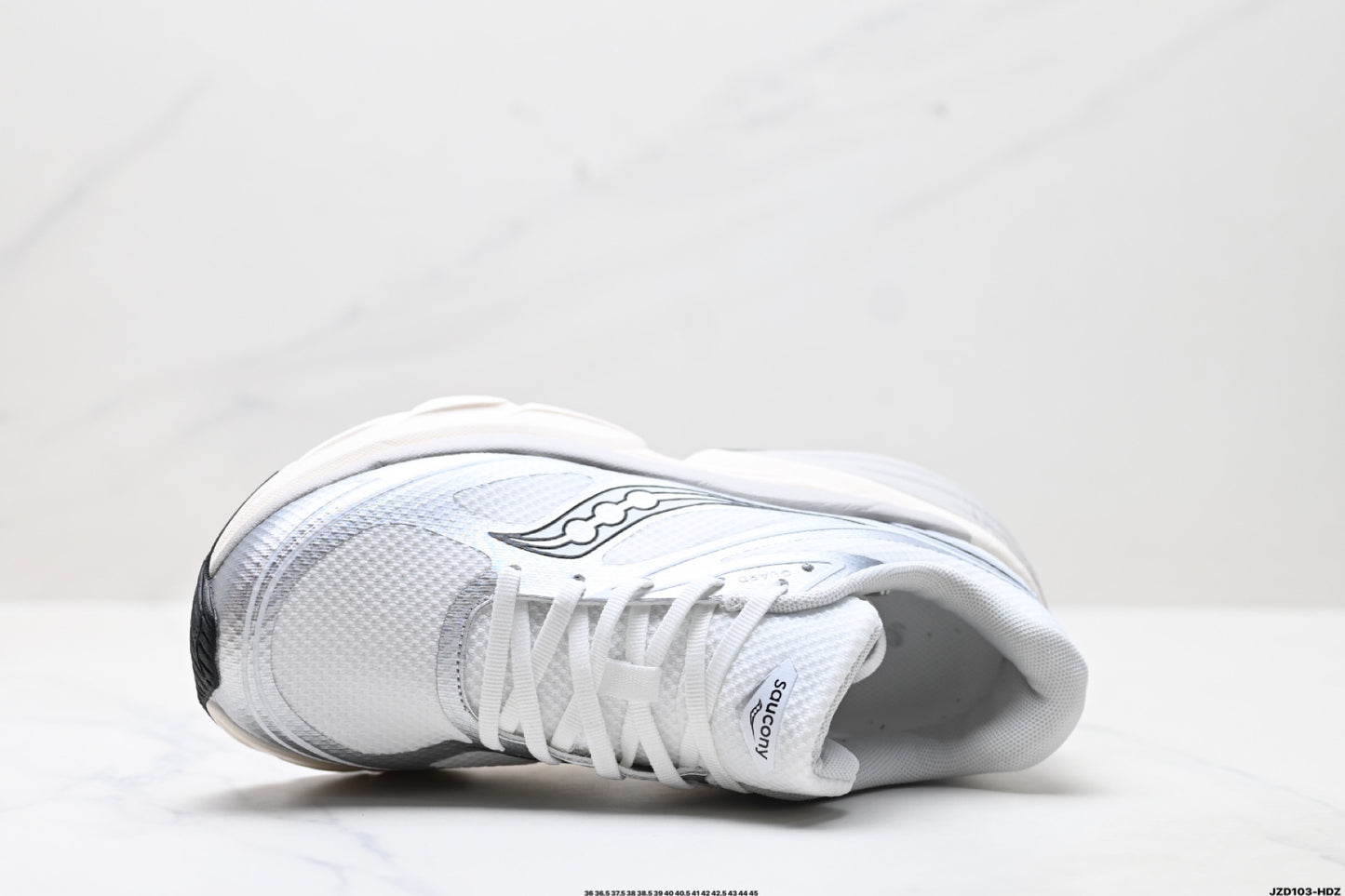 Saucony Guard AMR