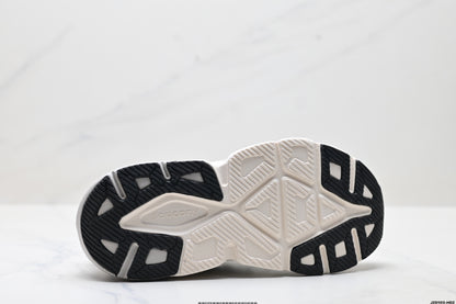 Saucony Guard AMR