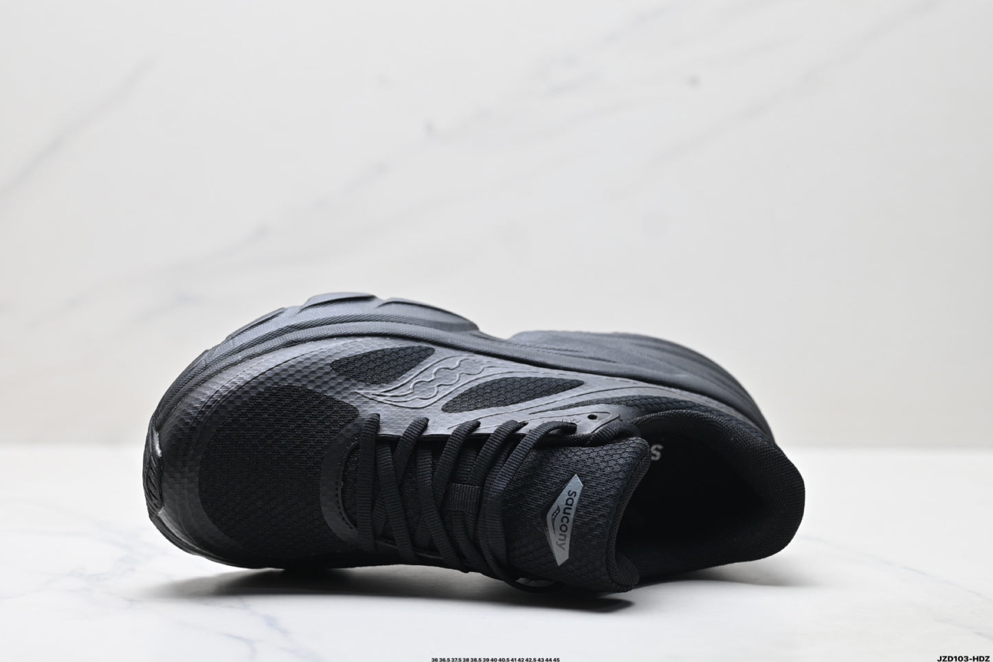 Saucony Guard AMR