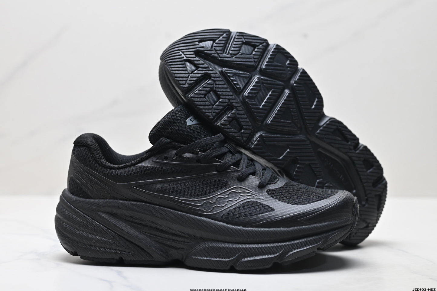 Saucony Guard AMR