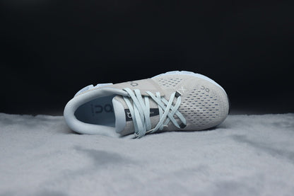 ON Cloud 4 | Lightweight Everyday Running Shoes