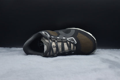 ON Cloudmonster Hyper – High-Energy Running Shoes