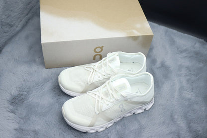 ON Cloud 4 | Lightweight Everyday Running Shoes