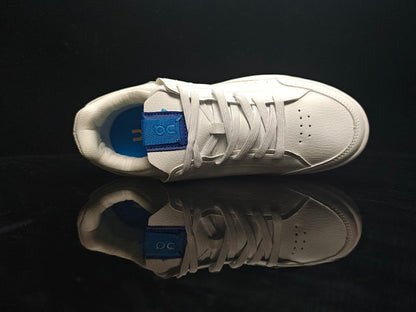 ON THE ROGER – Roger Federer x ON Running Signature Sneaker