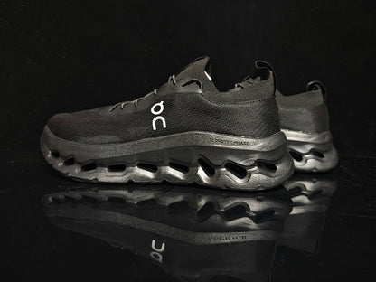 ON LOEWE×On Cloudtilt