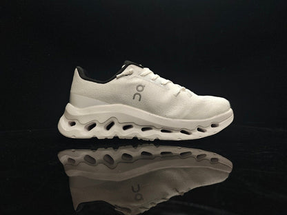 ON Cloudtilt – Tilted Sole Lifestyle Sneakers