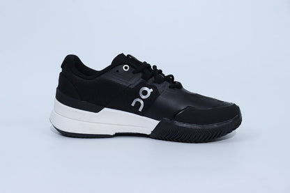 ON THE ROGER Pro 2 – Premium Tennis-Inspired Performance Sneaker