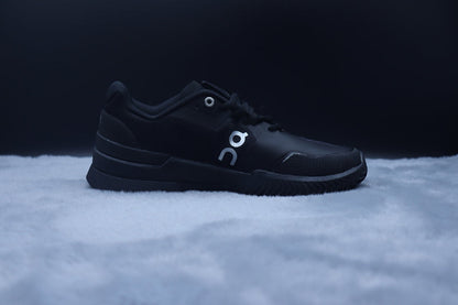 ON THE ROGER Pro 2 – Premium Tennis-Inspired Performance Sneaker