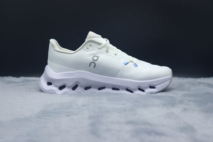 ON Cloudtilt – Tilted Sole Lifestyle Sneakers