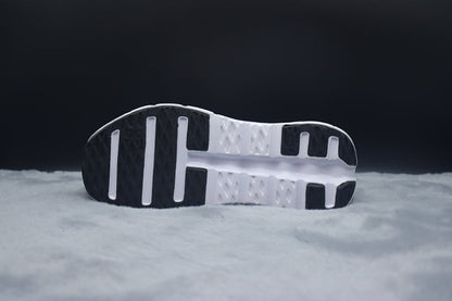 ON Cloudtilt – Tilted Sole Lifestyle Sneakers