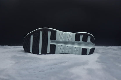 ON Cloudtilt – Tilted Sole Lifestyle Sneakers