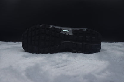 ON Cloudrock Low WP – Waterproof Low-Top Hiking Shoes
