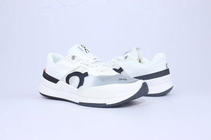 ON THE ROGER Pro 2 – Premium Tennis-Inspired Performance Sneaker