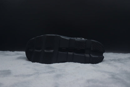 ON Cloud Monster Running Shoe