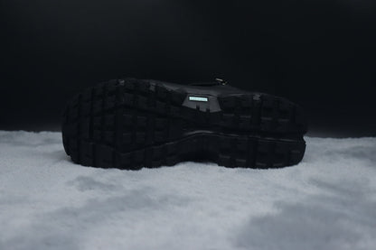 ON Cloudrock Low WP – Waterproof Low-Top Hiking Shoes