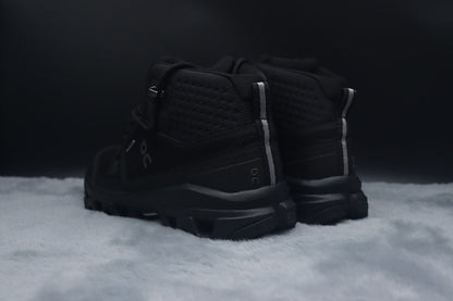 ON Cloudrock Low WP – Waterproof Low-Top Hiking Shoes