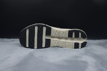 ON Cloudtilt – Tilted Sole Lifestyle Sneakers