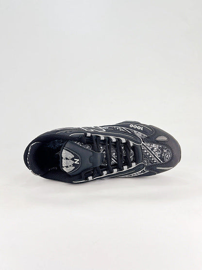 New Balance 1000 Sneakers