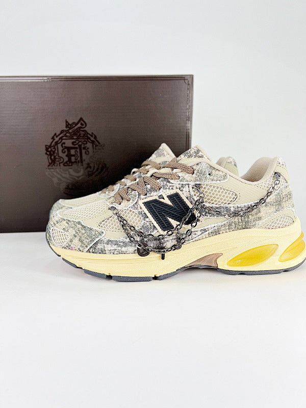 New Balance 2010 Sneakers