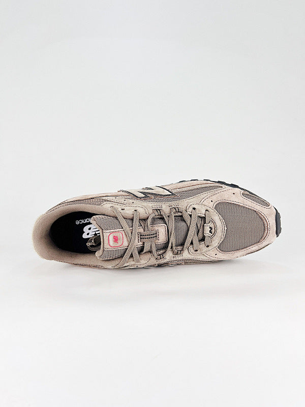 New Balance 204L Sneakers