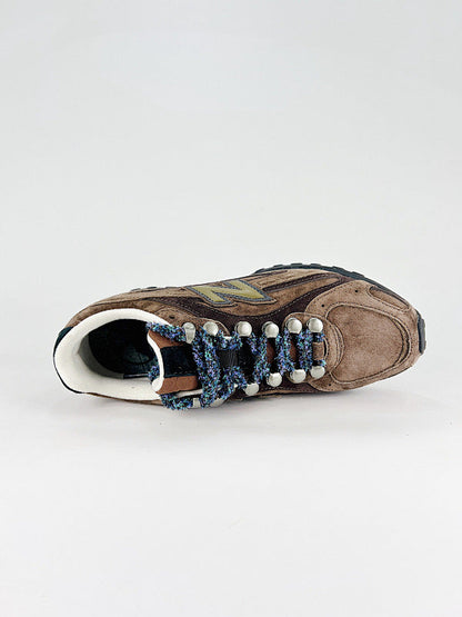 New Balance 204L Sneakers