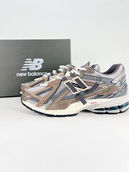 New Balance M1906R Sneakers