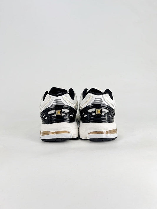 New Balance M1906R Sneakers