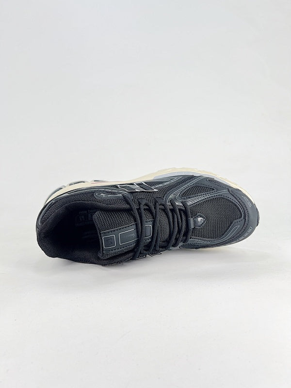 New Balance M1906R Sneakers