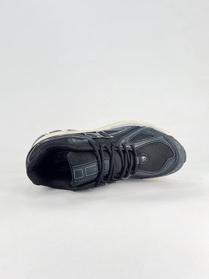 New Balance M1906R Sneakers