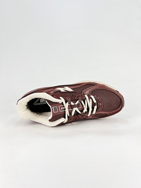 New Balance 740 Sneakers