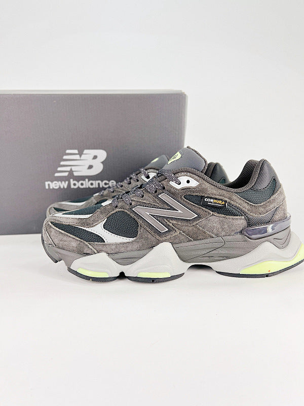 New Balance 9060 Sneakers