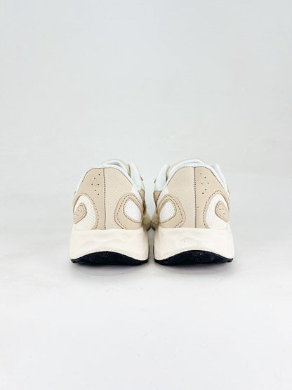 New Balance Fresh Foam v4 Sneakers