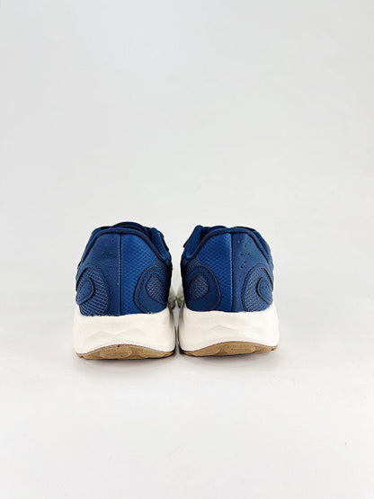 New Balance Fresh Foam v4 Sneakers