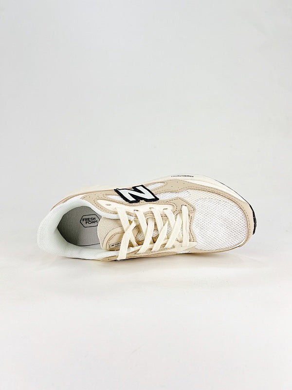 New Balance Fresh Foam v4 Sneakers