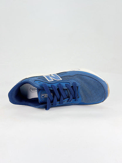 New Balance Fresh Foam v4 Sneakers